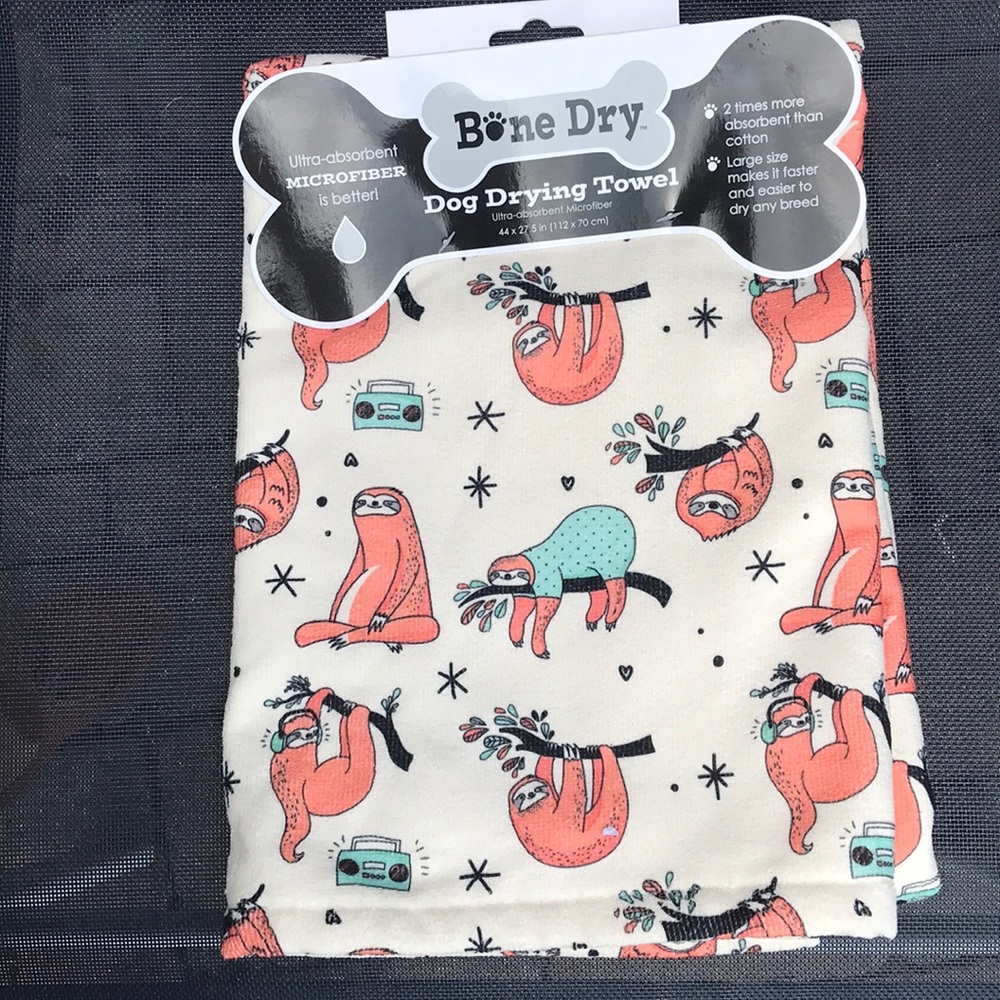 NWT. Dog drying towel